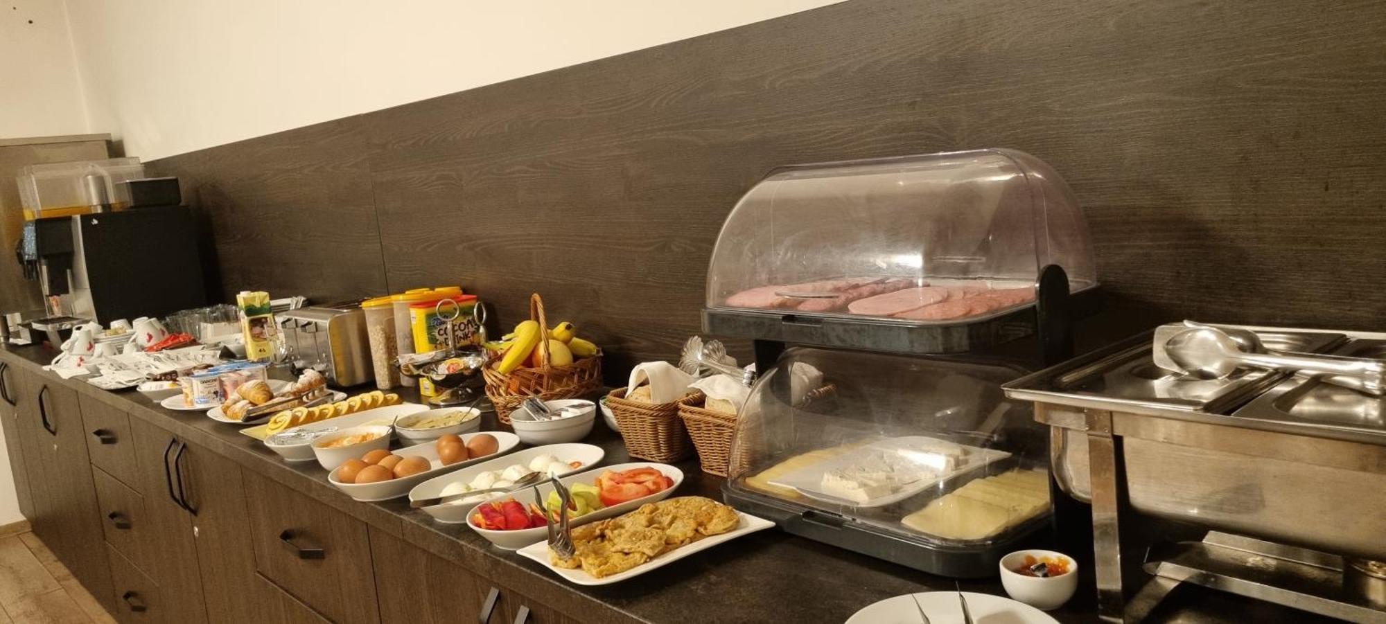 Hotel Melody Oradea Ngoại thất bức ảnh