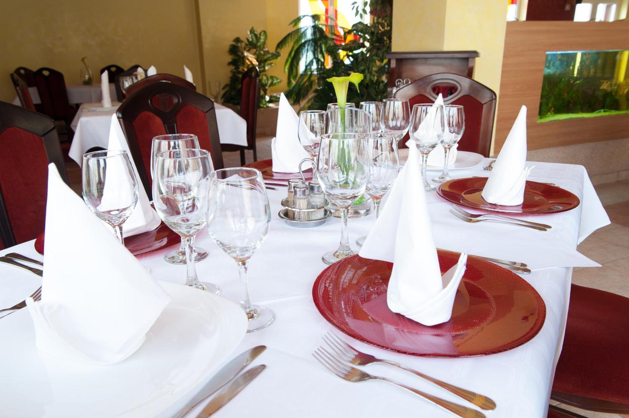 Hotel Melody Oradea Ngoại thất bức ảnh