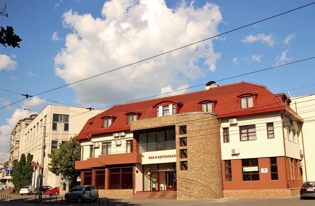 Hotel Melody Oradea Ngoại thất bức ảnh