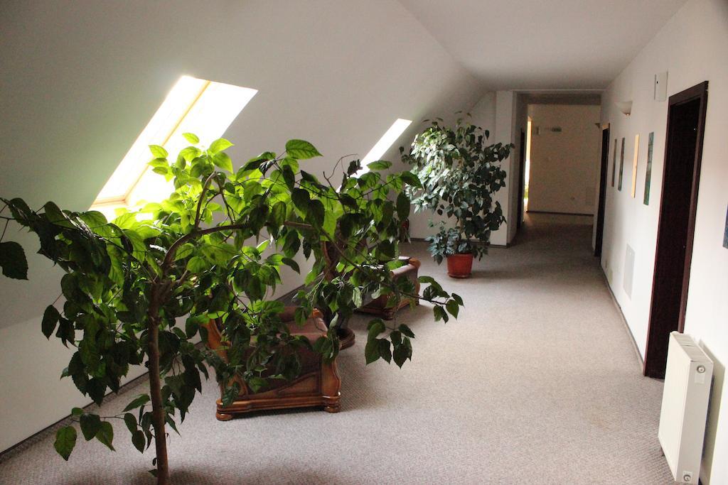 Hotel Melody Oradea Ngoại thất bức ảnh